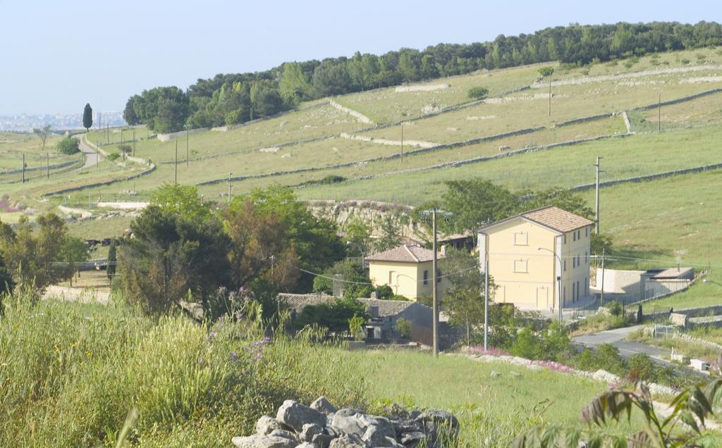 Antica Stazione Hotel Chiaramonte Gulfi Bagian luar foto