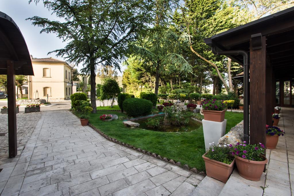 Antica Stazione Hotel Chiaramonte Gulfi Bagian luar foto