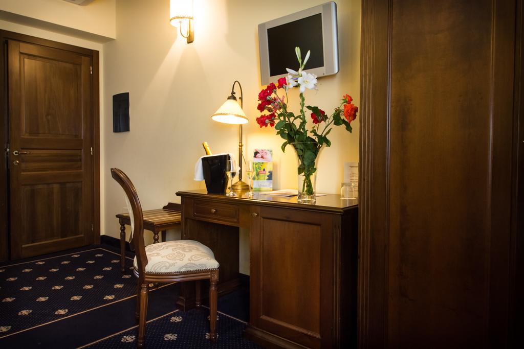 Antica Stazione Hotel Chiaramonte Gulfi Ruang foto