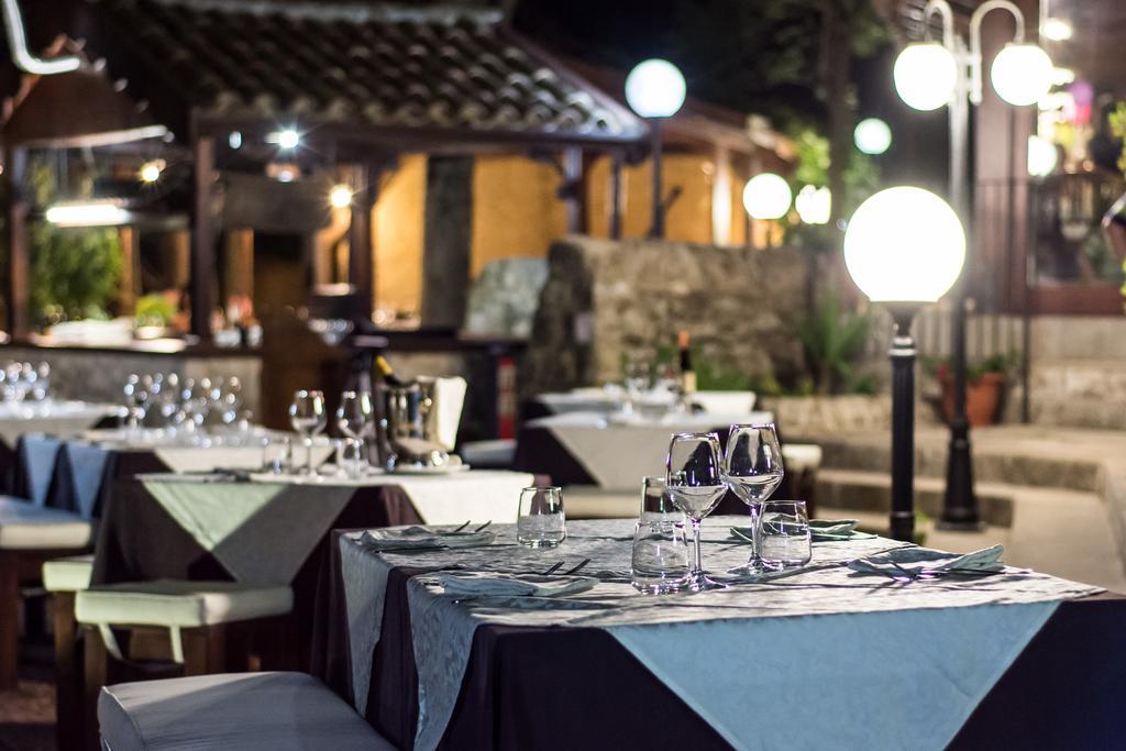 Antica Stazione Hotel Chiaramonte Gulfi Bagian luar foto