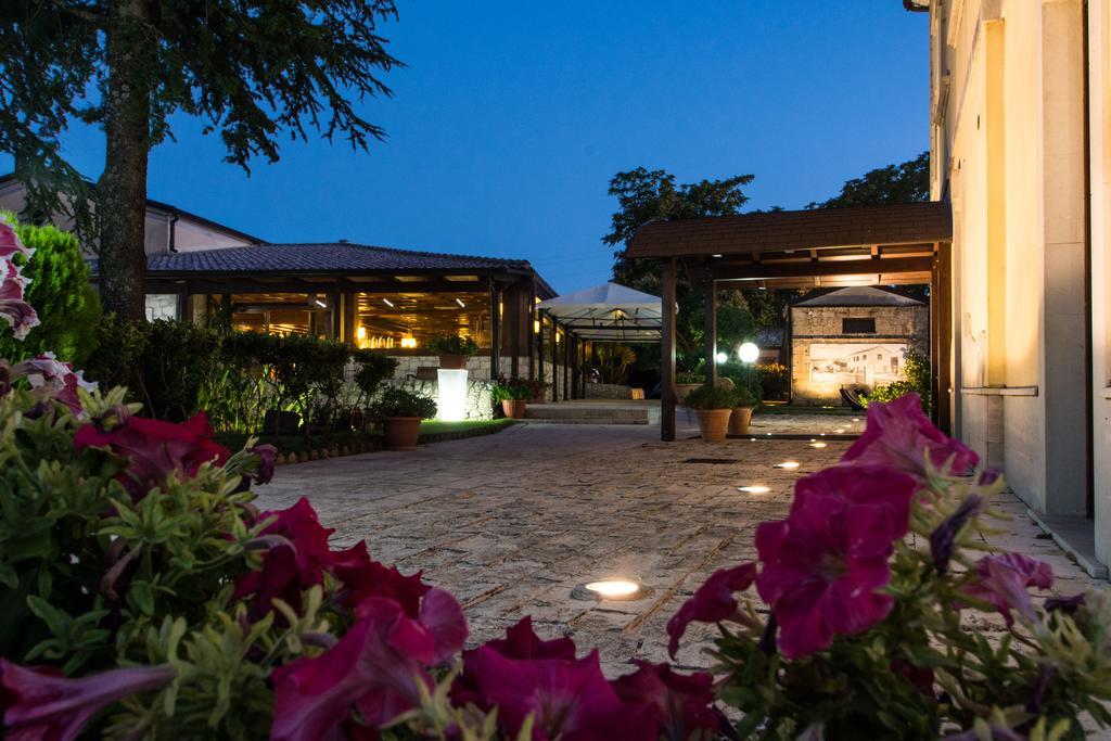 Antica Stazione Hotel Chiaramonte Gulfi Bagian luar foto