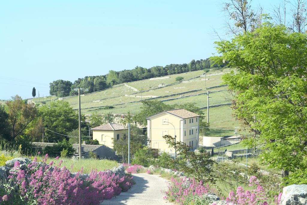 Antica Stazione Hotel Chiaramonte Gulfi Bagian luar foto